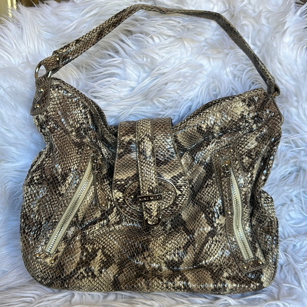 - Nine West Faux Snakeskin Shoulder bag. 13x10”